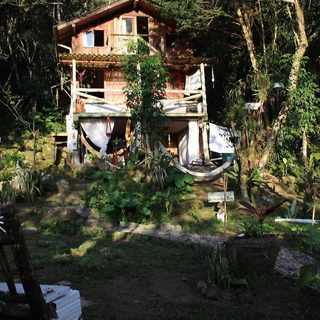 فيلا Guarda do Embaúفي Cabana Magica Praia E Floresta, Vale Da Utopia, Pinheira المظهر الخارجي الصورة